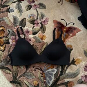 SKIMS Wireless Form Demi T-Shirt Bra